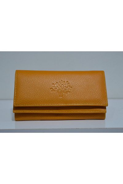 Veskemann Women's Yellow Genuine Leather Multi-Compartment Wallet