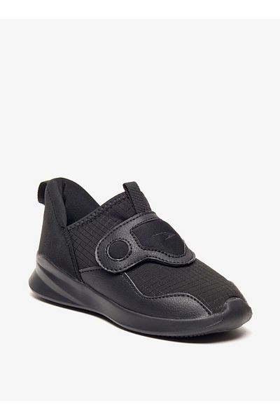 Dash Monotone Walking Slip-On Shoes