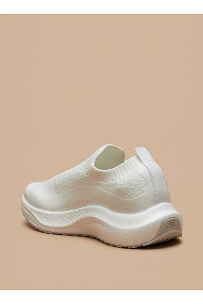 Kappa Women's Solid Mesh Slip-On Sports Shoes