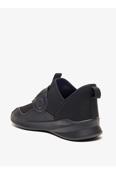 Dash Monotone Walking Slip-On Shoes