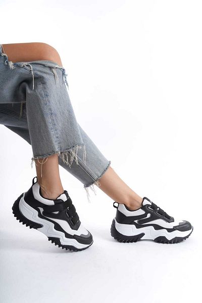 Weynes Orthopedic Women's Sneaker - Black and White Serrated Sole, Casual WSB1018