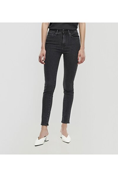 Levi's Women's Black Skinny High Waist Jeans