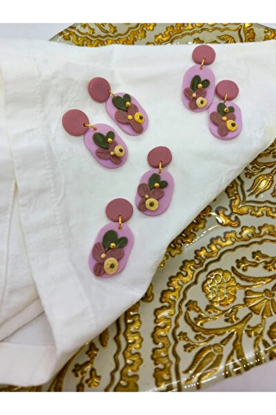 kaikosa أقراط أرجوانية مصنوعة يدويًا - تصميم خاص، طين بوليمر، تفاصيل زهور، قط...