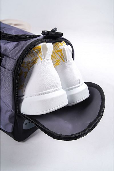 Solo Bag Αεριζόμενη μεσαίου μεγέθους Unisex γκρι αθλητική τσάντα γυμναστικής και ταξιδιού με θήκη παπουτσιών