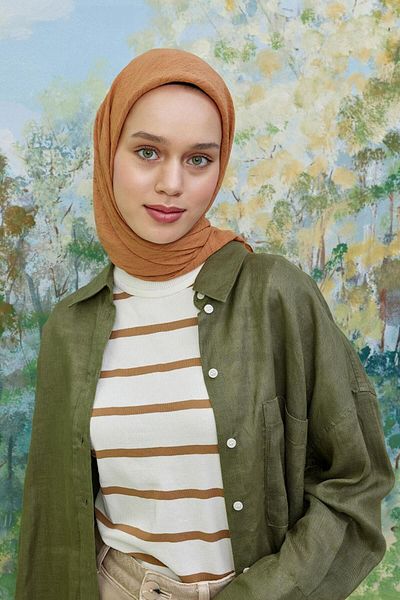 Qef Light Touch Scarf Tile
