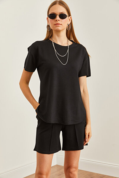 Olalook Women's Black T-Shirt and Shorts Set - Oval Cut, Pocket TKM- 19000303