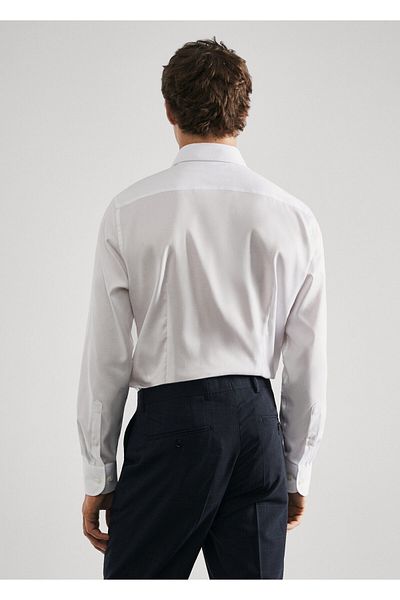 MANGO Weißes Herrenhemd - Modell57120654