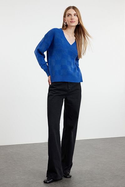 Trendyol Collection Pulover din tricotaje cu decolteu în V Indigo cu textura moale - Croială largă TWOAW24KZ01140