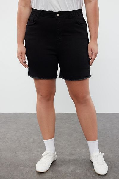 Trendyol Curve Schwarze Skinny-Jeansshorts mit hoher Taille und Bermuda TBBSS22AP0008