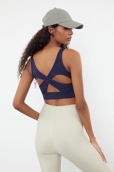 Trendyol Collection Tmavě námořnická modrá pletená sportovní podprsenka - s podporou/tvarování, detailní zadní část TWOAW21SS0048