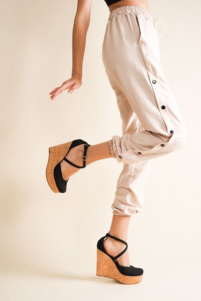 Ayakkabı Ateşi Cork Black Women's Wedge Heeled Shoes