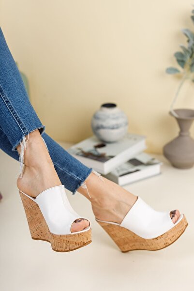 Ayakkabı Ateşi Papuci cu toc cu pană din piele albă de plută