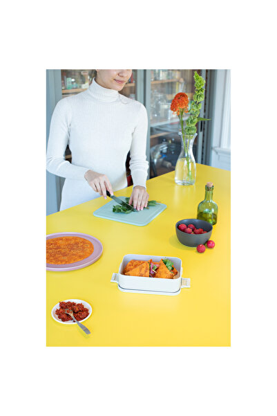 Brabantia 004-01-maKE Gray PLastic Medium Size Food Carrying ConTainer - 1.1L