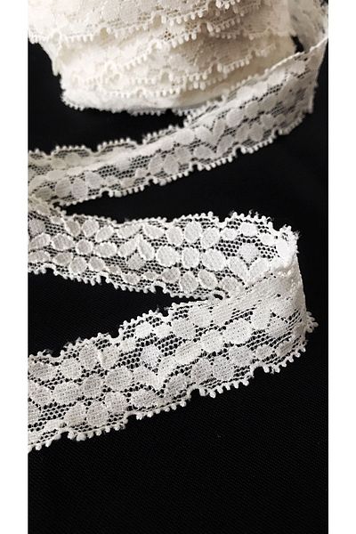Ozpas 5m Lycra Lace Cream Intermediate Strip - 2.5cm