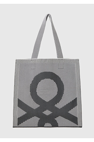 United Colors of Benetton Kadın Siyah Önü Logo İşlemeli Örgü Motifli Çift Saplı Omuz Çantası