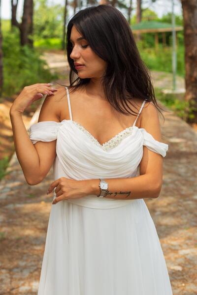 SpringStore Ekru Yakası İncili Şifon Abiye Elbise