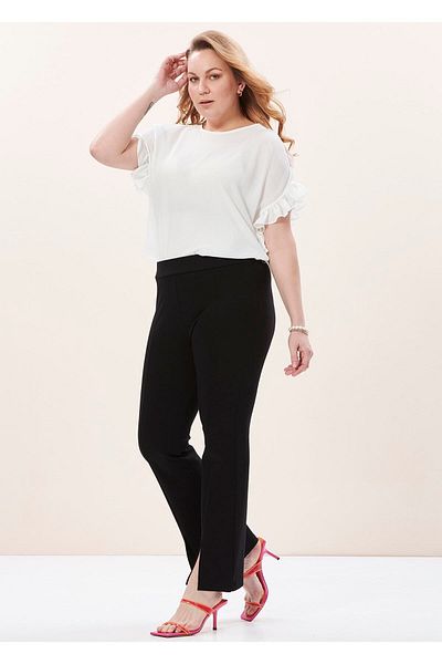 Even Plus Size - Büyük Beden Kadın Giyim Women's Plus Size Blouse with White Ruffled Sleeves