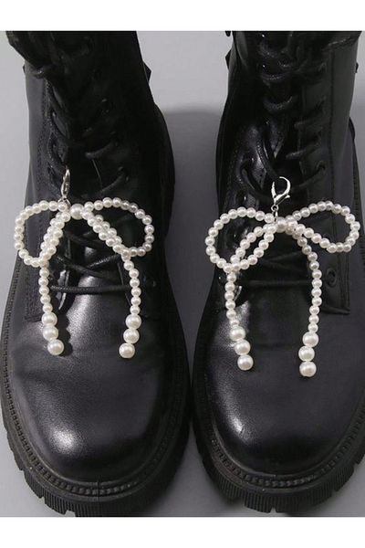 Lesia Bead Detailed Pearl Bow Boots Accessory