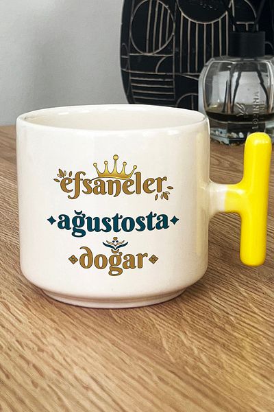 Hedizu Legends Are Born in August Mug Cup with t Handles Yellow Lion Sign Birthday Gift