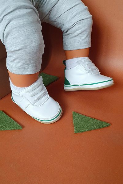 First Step White Velcro Green Detailed Baby Booties -g-2359