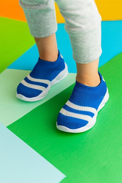 First Step حذاء رياضي تريكو للأطفال بنعل ميموري فوم خفيف للغاية مع شريط أبيض Saks-m-1002