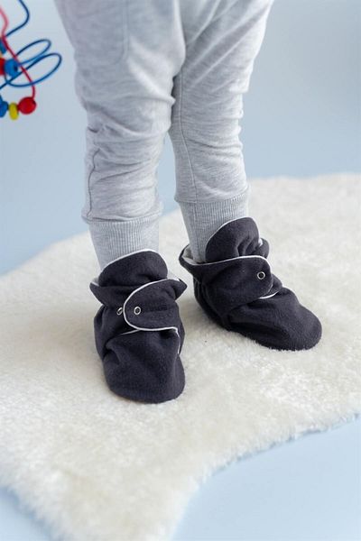 First Step شبشب أنثراسايت مبطن بالقطن غير قابل للانزلاق مع مشابك تثبيت
