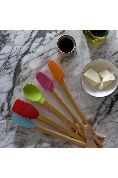 yesilcamsepeti Set of 5 Colorful Bamboo Handle Silicone Spatula Set