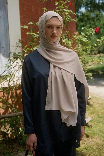 Qef Beige Crepe Shawl - Daily Use