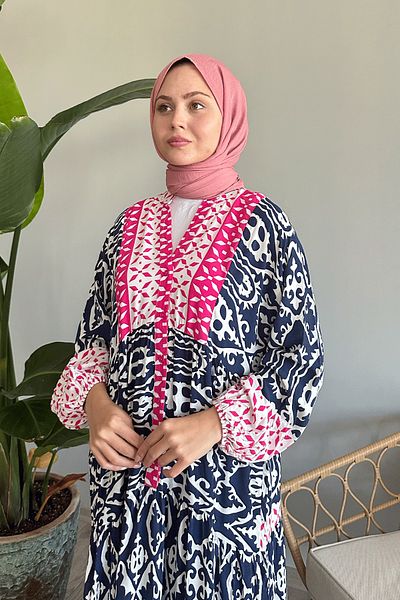 InStyle Μπλε φόρεμα από βισκόζη - με σχέδιο και μπαλόνι μανίκι