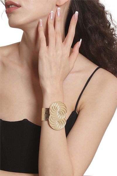 LABALABA Women's Lacquer Gold Color Plated Adjustable Open Band Spiral Figured Bracelet