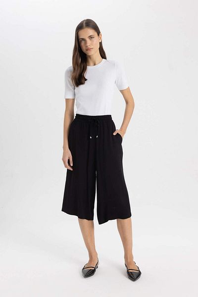DeFacto Capri-Crop-Fit-Viskose-Capri mit hoher Taille I6798az23sm