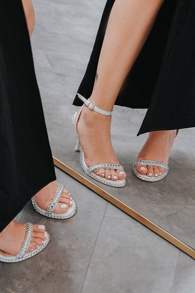 Ayakkabı Ateşi White Patent Leather Silver Stone Special Thin Heeled Design Women's Shoes Miller