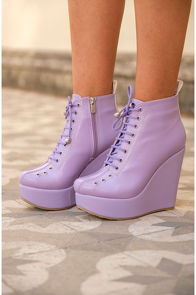 Ayakkabı Ateşi Μπότες Lad Lilac Skin Lace Up Wedge με τακούνι