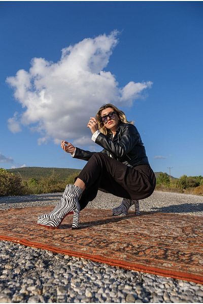 Ayakkabı Ateşi Cizme de damă cu model zebră cu platformă pantofi cu toc mediu Vitos