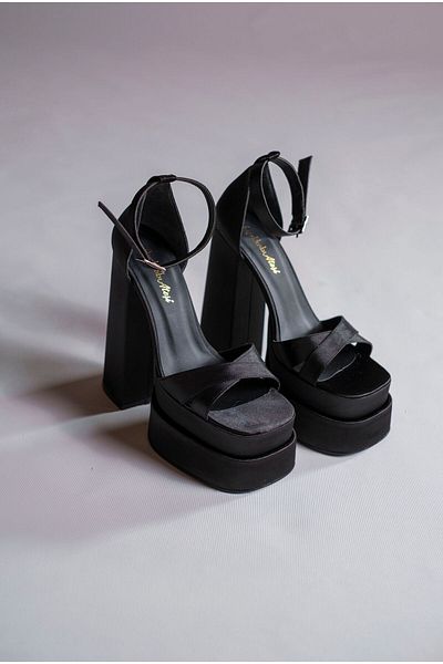 Ayakkabı Ateşi Pantofi de damă cu design cu platformă dublă din piele satinată neagră de lux