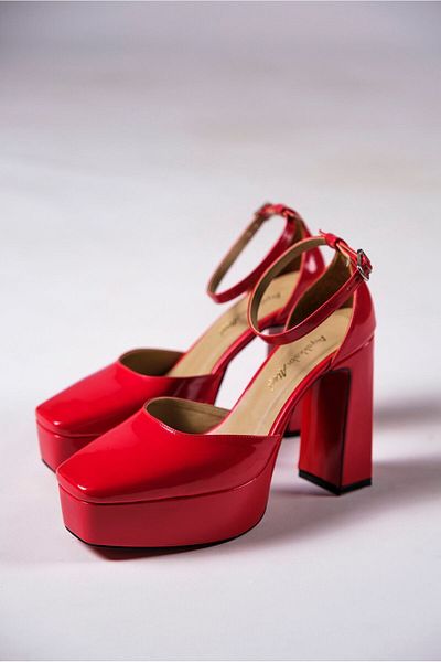 Ayakkabı Ateşi Special Design Red Patent Leather Medium Heeled Women's Shoes - Albina