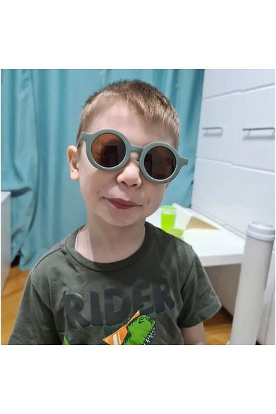 STAOOM Scandinavian Children's Sunglasses - UV 400 Without Box