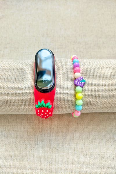 TwinsCollection Jewelry Set with Strawberry Patterned Wristwatch and Bracelet Gift for Boys and Girls