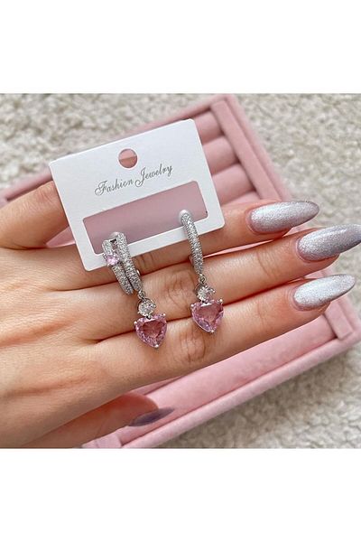 Accessories حلق على شكل قلب - موديل الأميرة