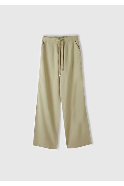 United Colors of Benetton Beige Women's Trousers - 100% Liyosel, Pleated and Buttoned