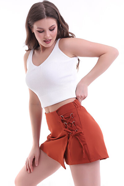 ÇEÇİM KADIN YÜKSEK BEL KUŞ GÖZÜ BAĞCIK DETAYLI ŞORT ETEK ZYN-58456