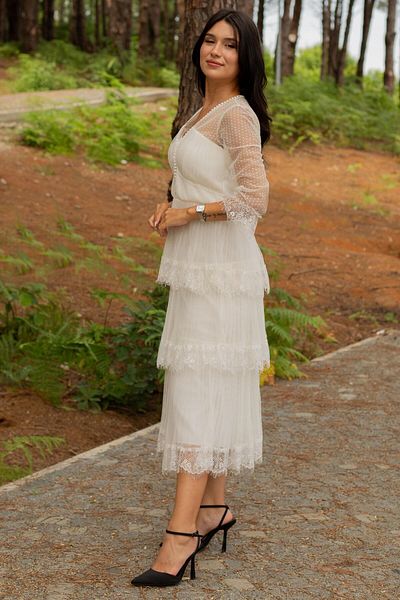 SpringStore Rochie de seara lunga ecru - Detaliu din dantela din tul