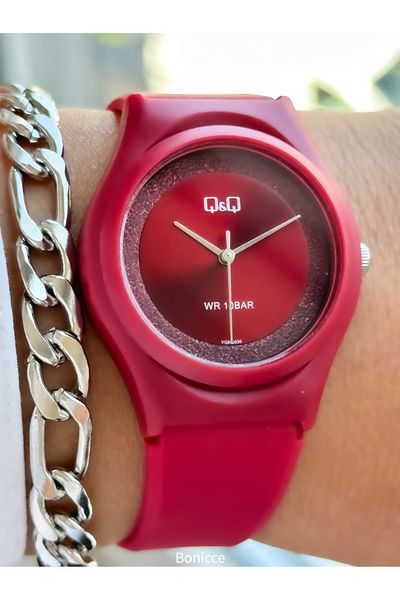 Q&Q Red Silicone Band, 10 Bar Water Resistant (Suitable for Pool, Marine Use) Girls' Wristwatch