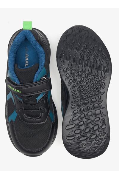 Oaklan by Shoexpress Panelled Sports Shoes with Hook and Loop Closure