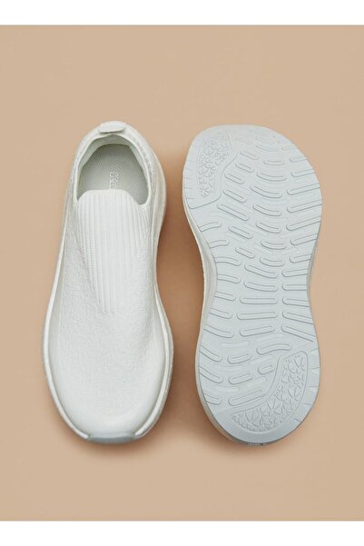 Kappa Women's Solid Mesh Slip-On Sports Shoes