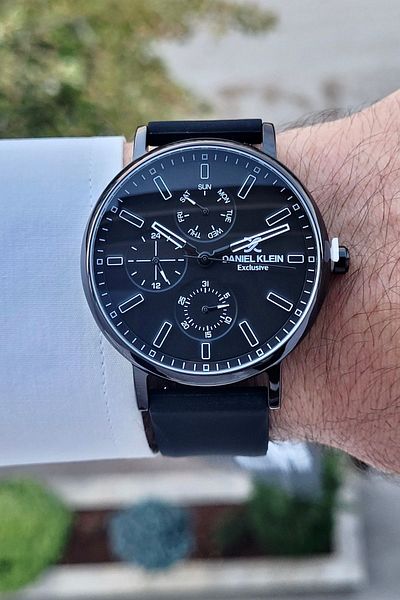 Daniel Klein Men's Black Wristwatch - Active Interior Indicators with 4 Different Silicone Bands and Gift Package