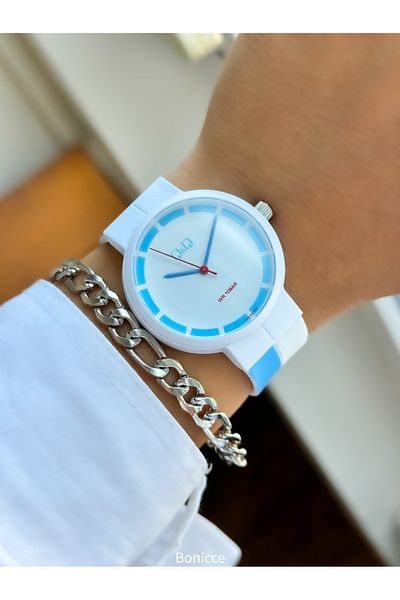 Q&Q Baby Blue Women's Wristwatch and Bracelet with Silicone Cord - 10Atm Suitable for Pool Sea