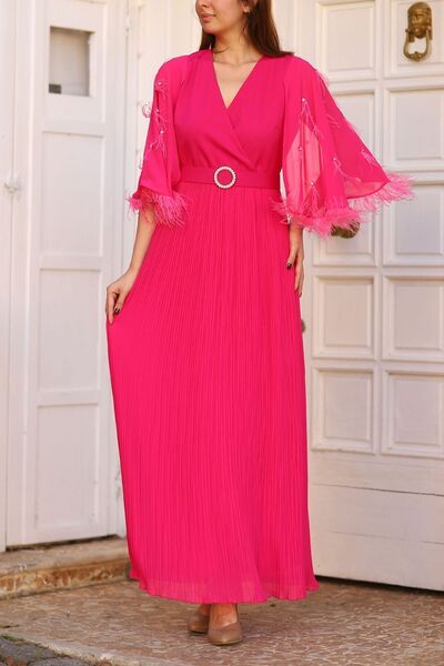 MOI ANGEL Kadın Pembe Piliseli Tüy Detay Maxi Boy Abiye Elbise