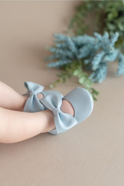 First Step حذاء راقصة الباليه باللون الأزرق للفتيات الصغيرات من الجلد الصناعي باللون الأزرق
