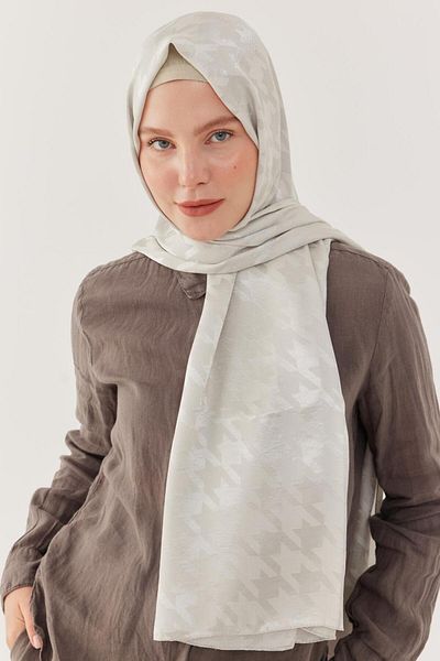 MİRSOY SCARF شال بنمط جاكار لامع - أوف وايت